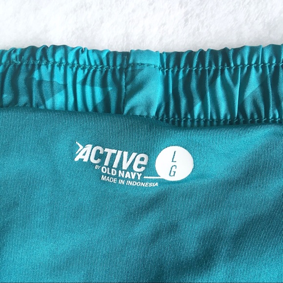 Active by Old Navy Women’s Activewear Short Green - Picture 4 of 10